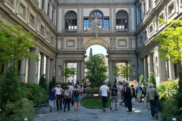 Uffizi Gallery Guided Tour in Florence with Fast-Pass Ticket