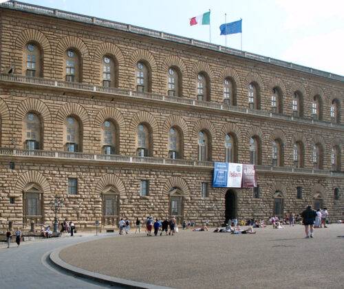 Florence: Palazzo Pitti Skip-the-Line Entry Ticket and Audio Guide