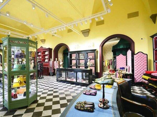 Florence Private Fashion Tour: Ferragamo and Gucci Gardens