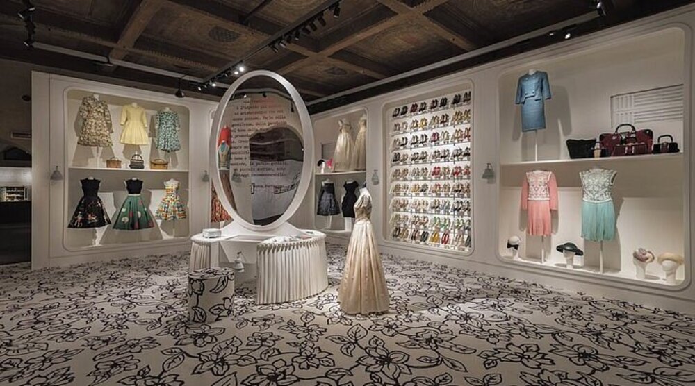 Florence Fashion tour: Moda Private Tour with Local Expert Stylist - eutours