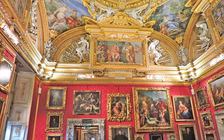 Florence: Palazzo Pitti Skip-the-Line Entry Ticket - eutours