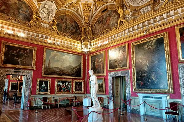 Florence: Palazzo Pitti Skip-the-Line Entry Ticket - eutours